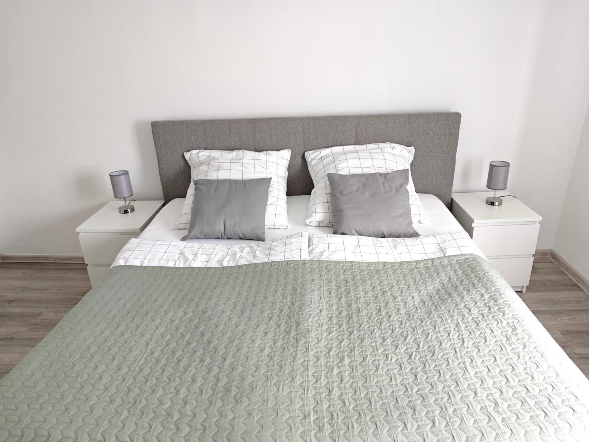 Fh-Naehe: Modernes Apt Mit Balkon Hof  Exterior photo
